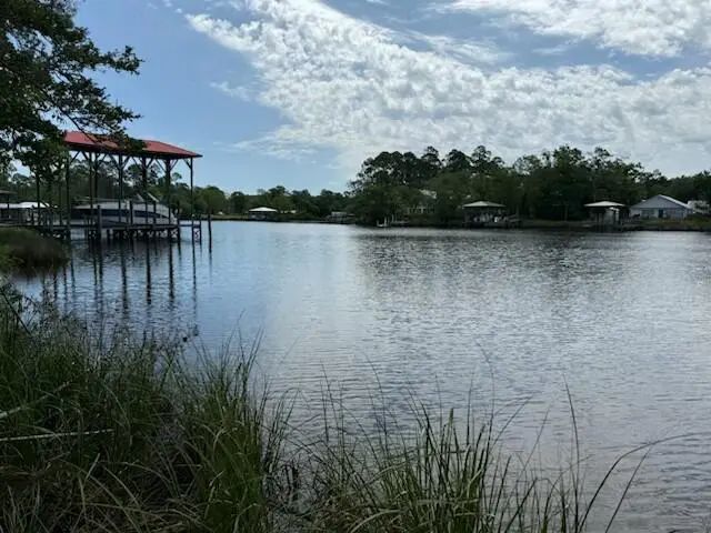 Photo of Listing #976942