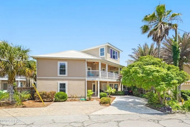 Photo of Listing #977057