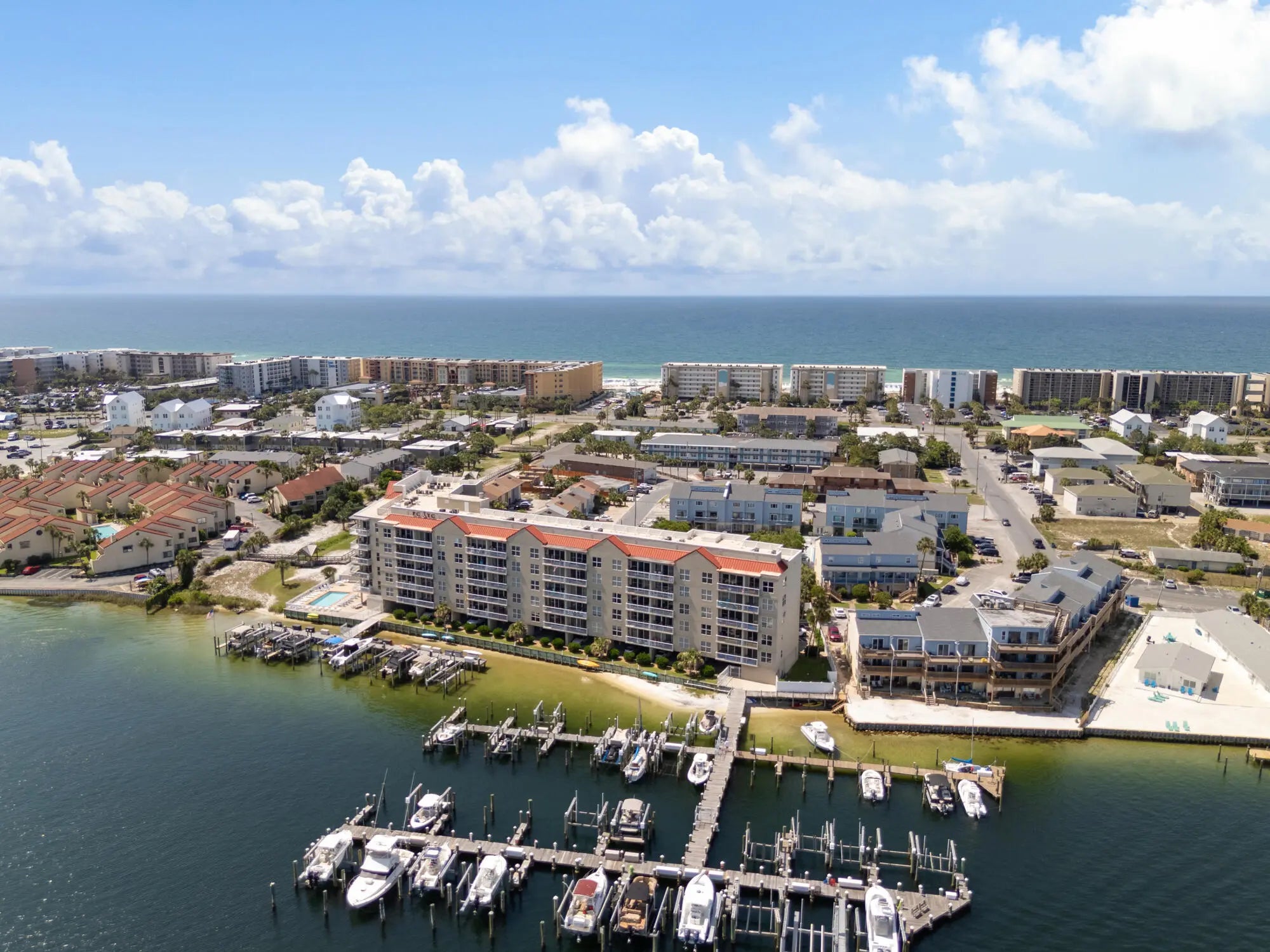 Photo of Listing #977145