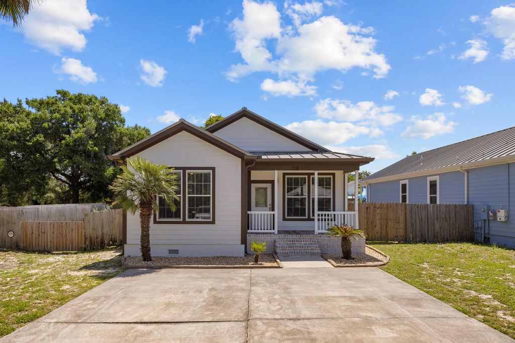 518 Second Avenue, Destin