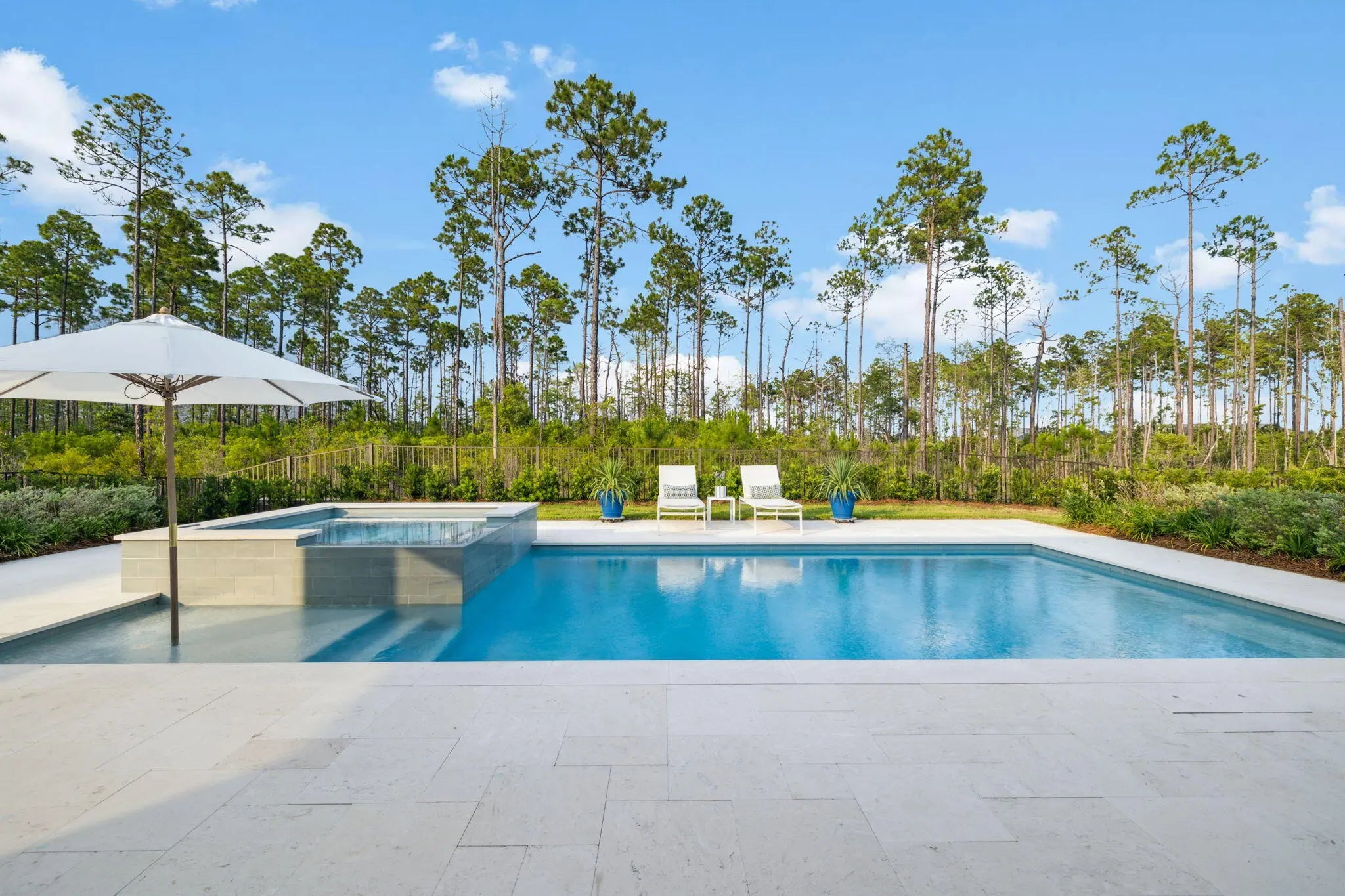 Photo of Listing #979372