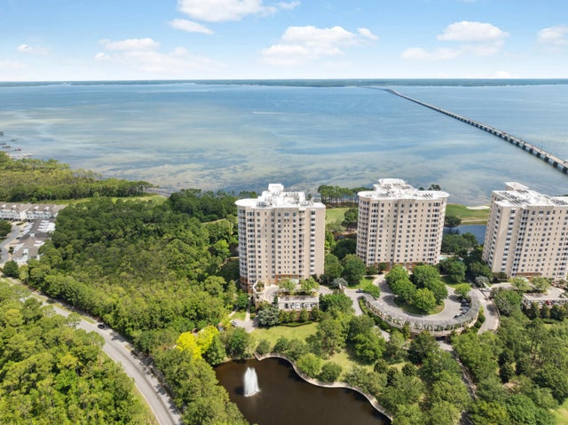 408 Kelly Plantation Drive 910, Destin