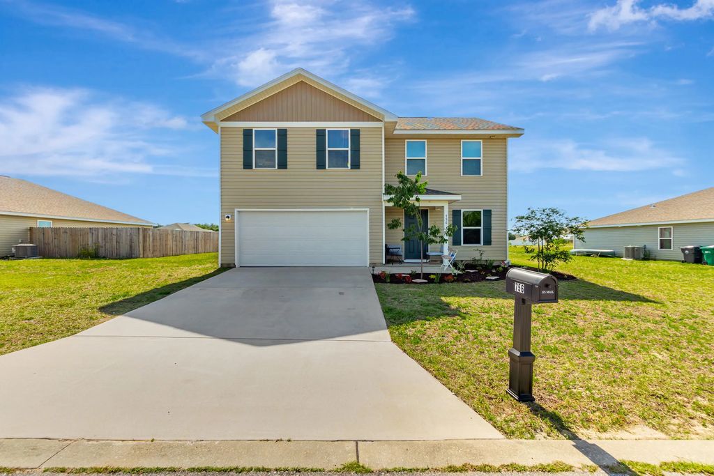 756 Graysen Lane, DeFuniak Springs