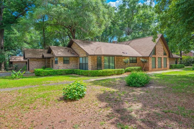 Photo of Listing #977715