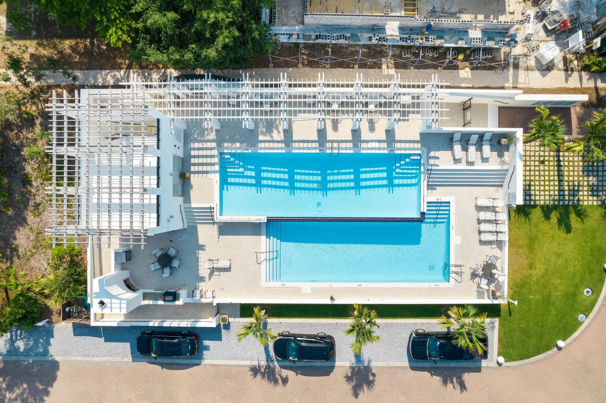 Photo of Listing #977578