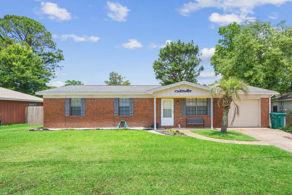 617 Schneider Drive, Fort Walton Beach
