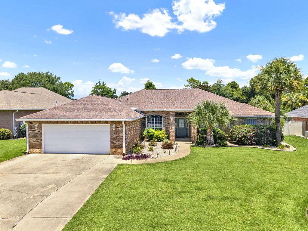 2741 Creeks Edge Lane, Navarre