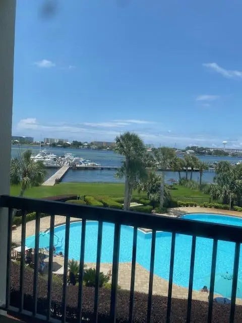 Photo of Listing #978155