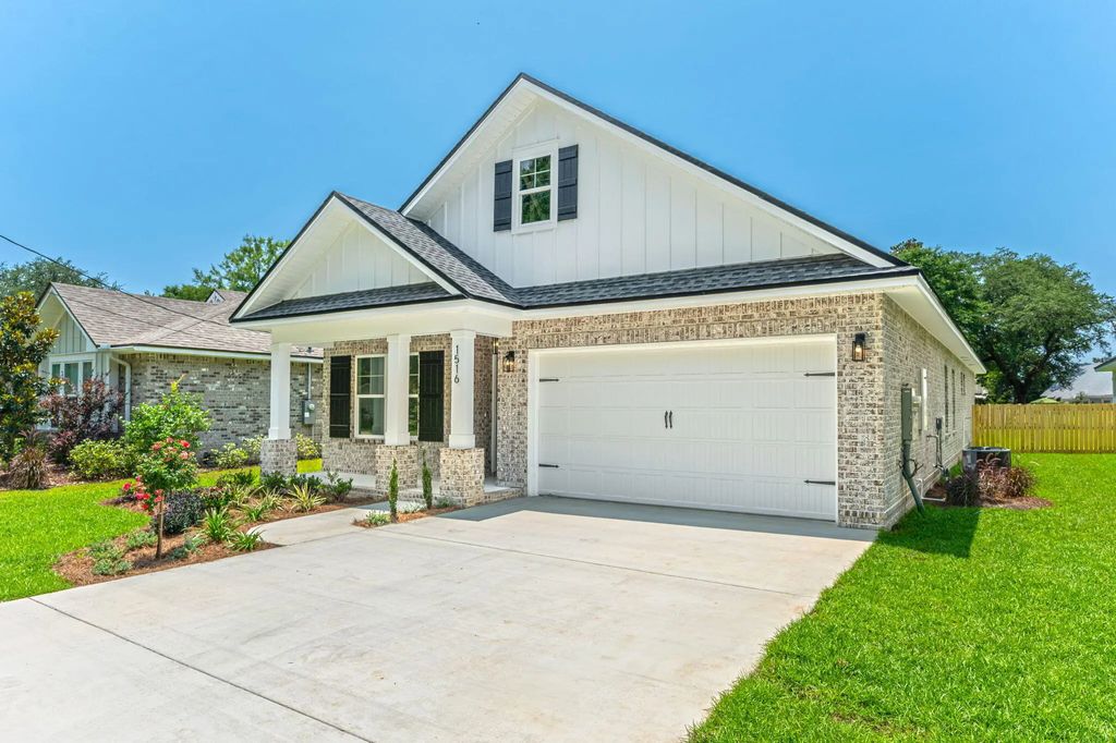 1516 Hickory Street, Niceville