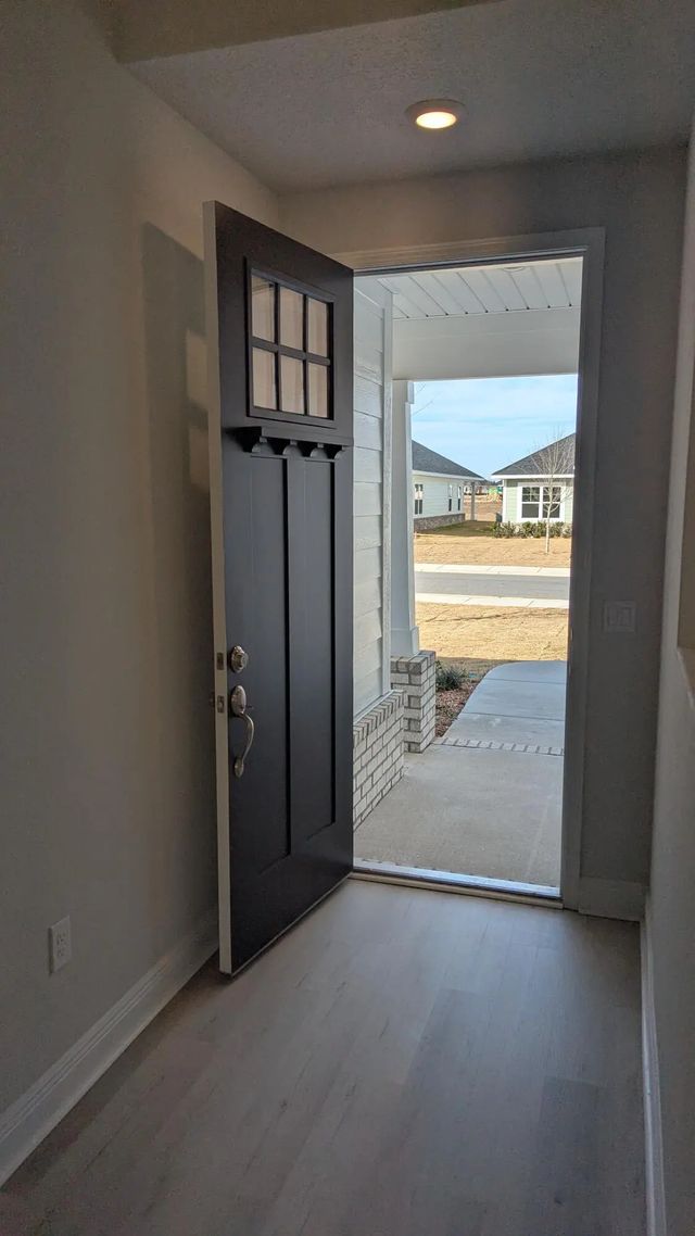 Photo of Listing #978258