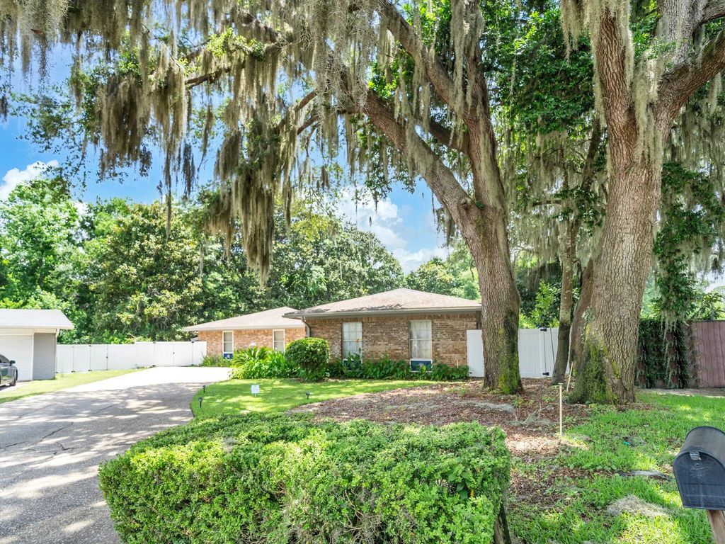333 Jonquil Circle, Fort Walton Beach