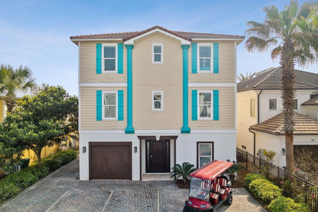 29 Sarasota Street, Miramar Beach