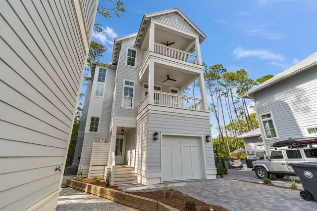 Photo of Listing #981851