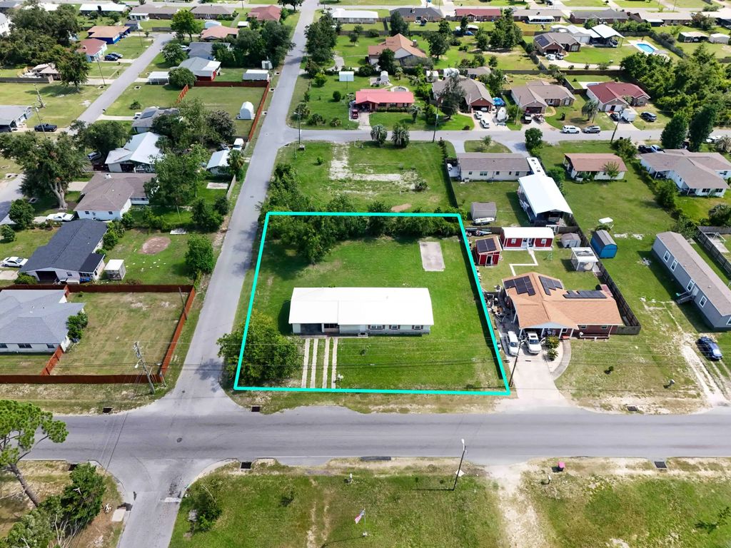 5220 Cherry Street, Panama City
