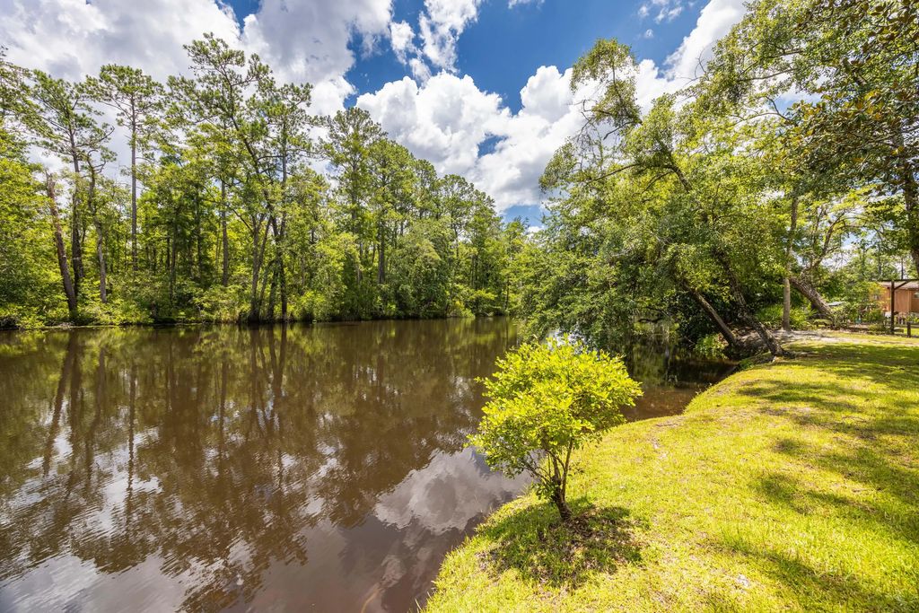 29 of 36 - 158 Johns Lane, Freeport, FL