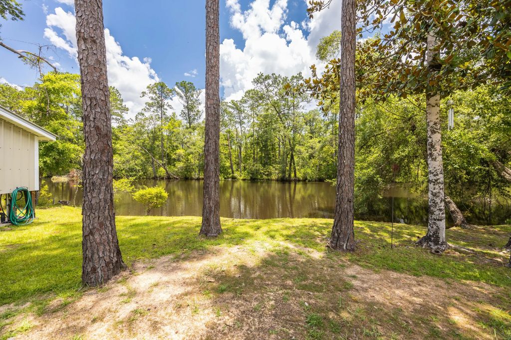 5 of 36 - 158 Johns Lane, Freeport, FL