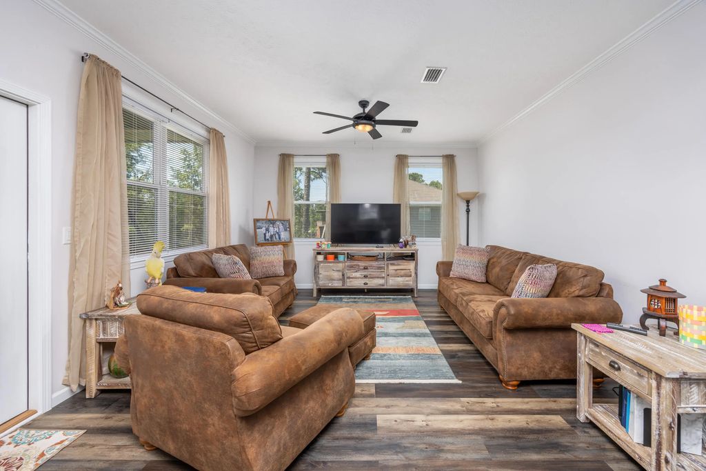 7 of 36 - 158 Johns Lane, Freeport, FL