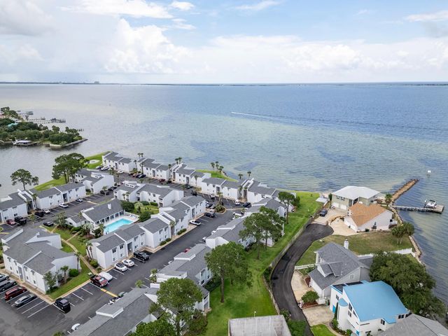 Photo of Listing #979211