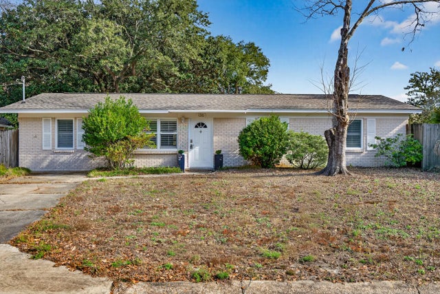 136 Nw Robinwood Drive, Fort Walton Beach
