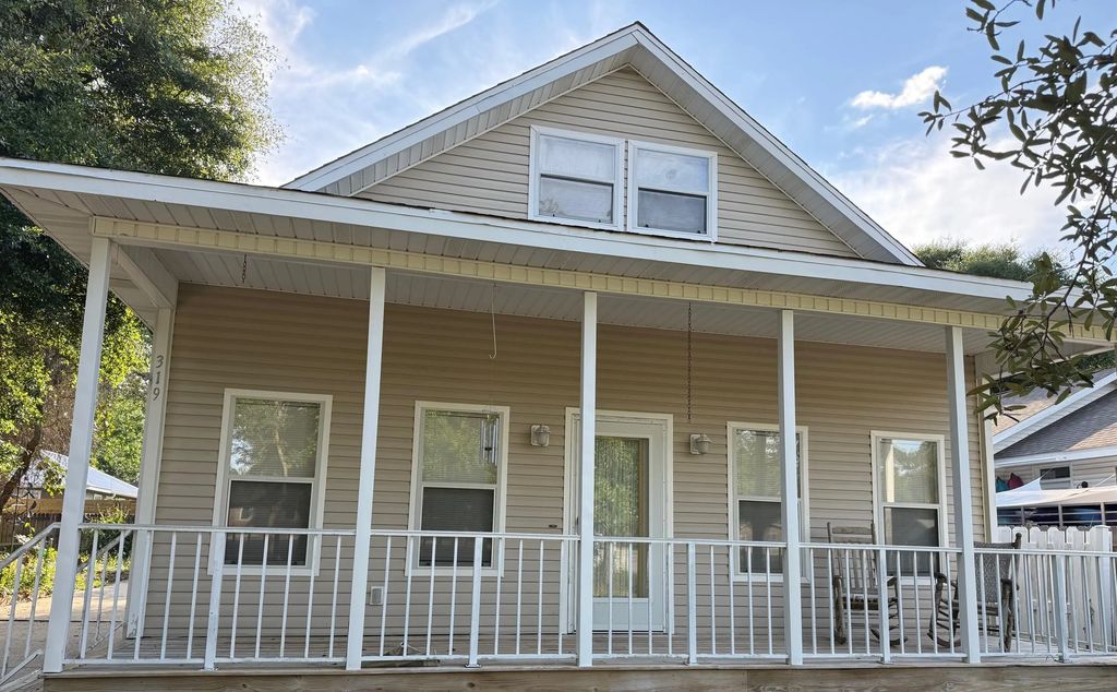 319 Main Street, Destin