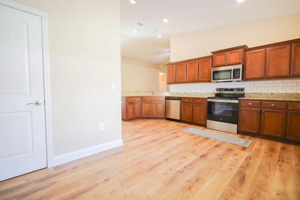 11 of 34 - 96 Benton Boulevard, Freeport, FL