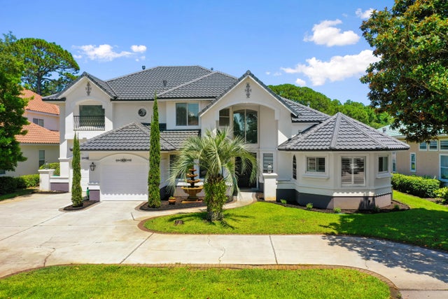 96 Garnet Place, Destin