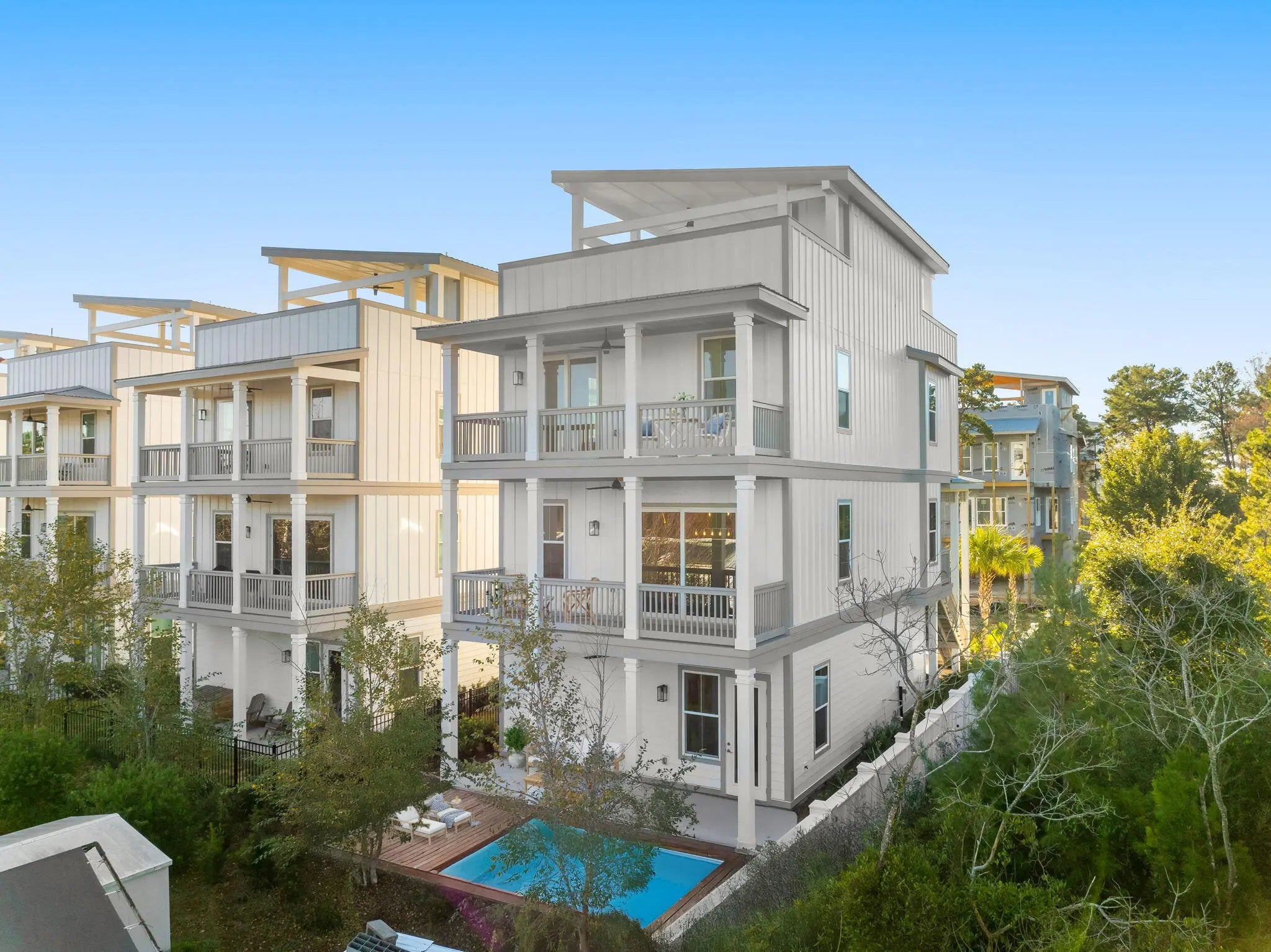 Photo of Listing #979498