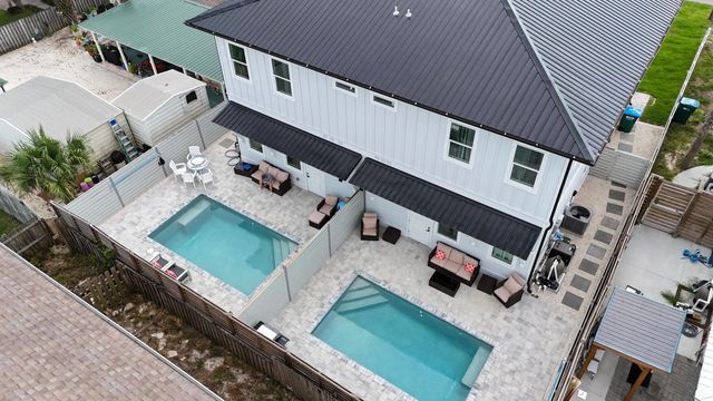 Photo of Listing #979592