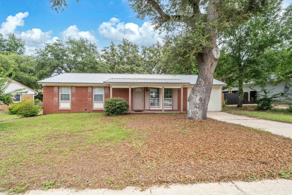 207 22nd Street, Niceville