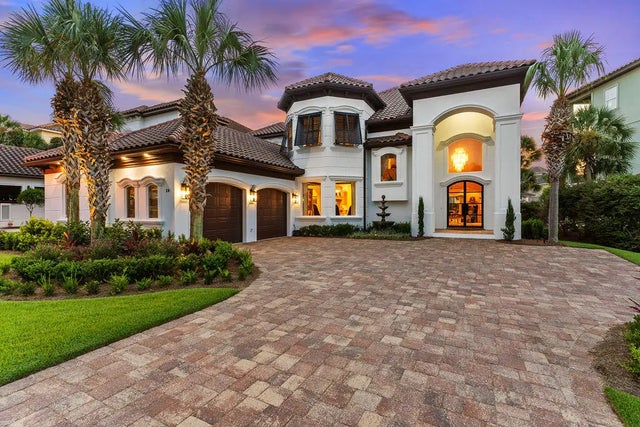 Photo of Listing #981609