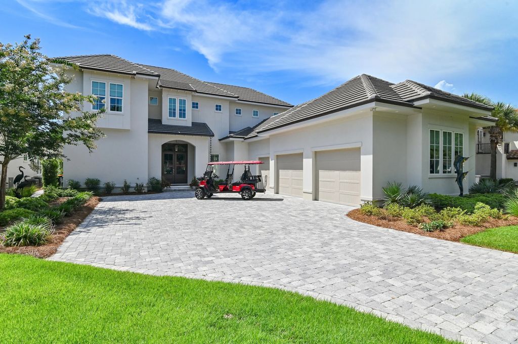 298 Corinthian Place, Destin
