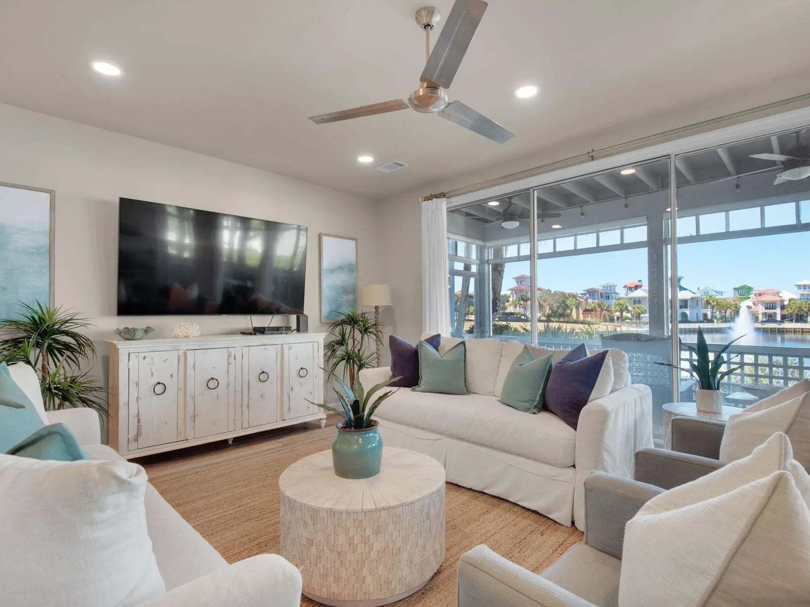 Photo of Listing #980327