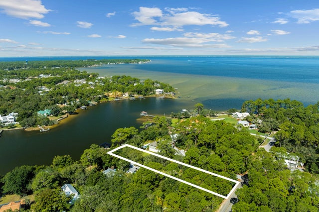1455 W Hewett Road, Santa Rosa Beach.