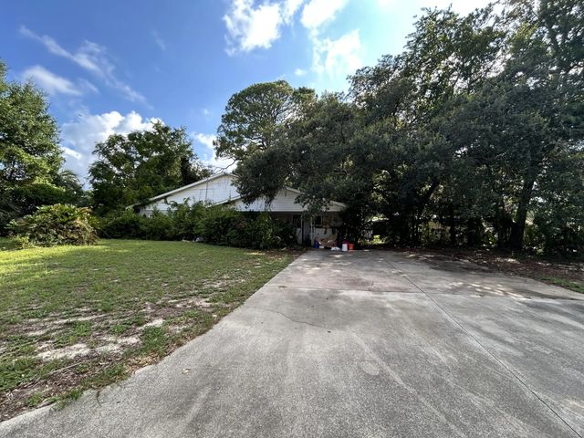 Photo of Listing #980475