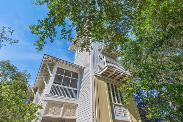 621 Western Lake Drive, Santa Rosa Beach.