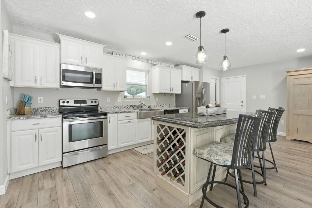 1401 Hickory Street, Niceville