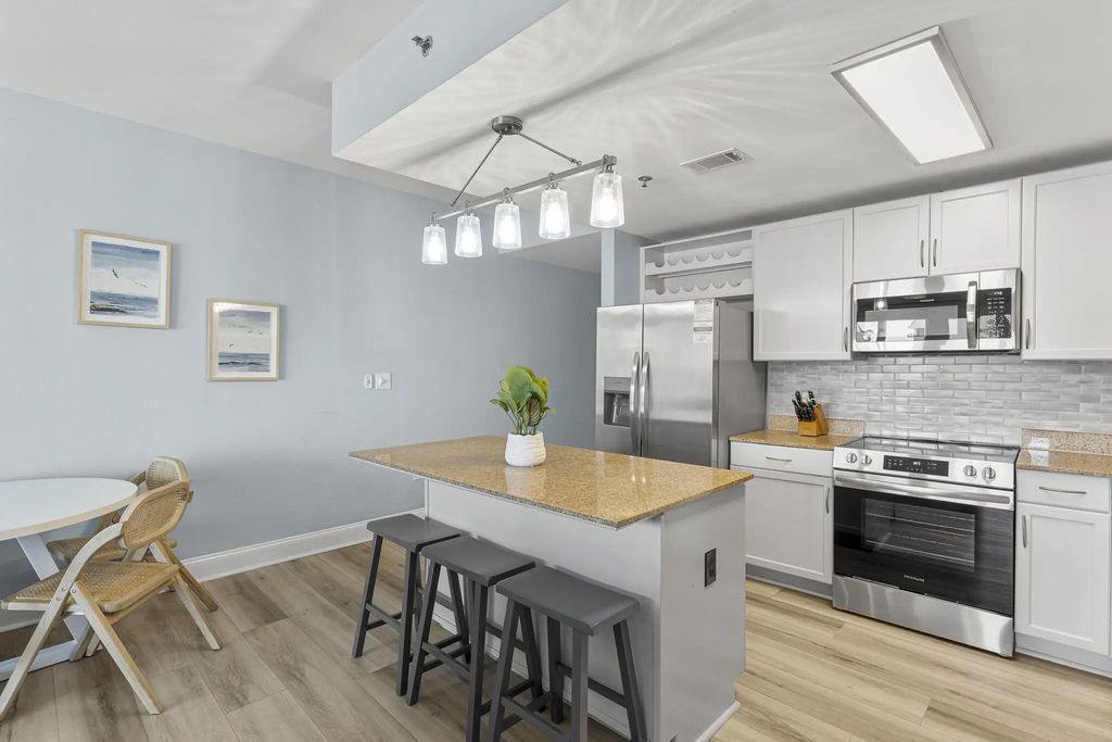 10 of 40 - 9860 S Thomas Drive Unit 609, Panama City Beach, FL