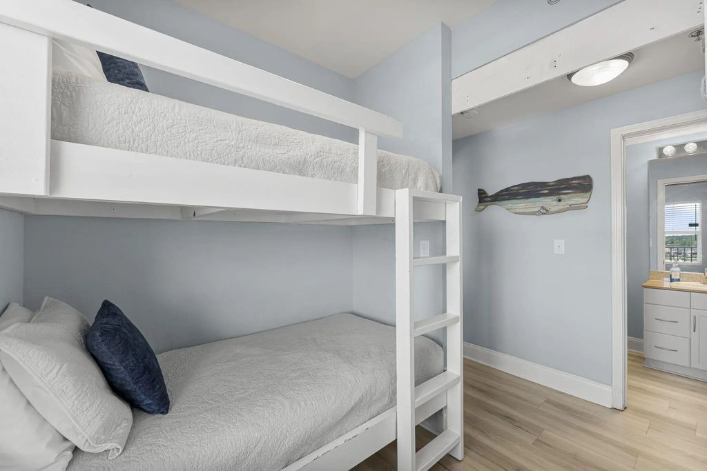 5 of 40 - 9860 S Thomas Drive Unit 609, Panama City Beach, FL