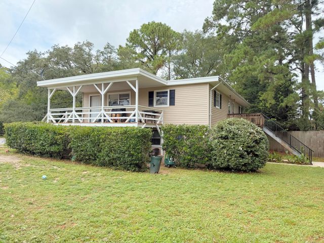 Photo of Listing #983082