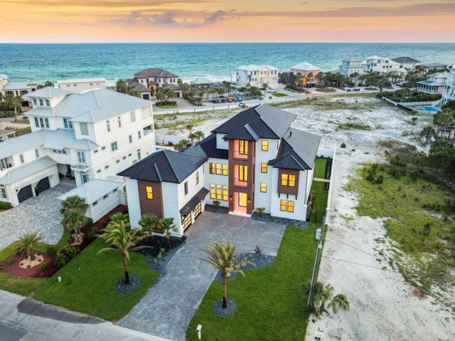 48 E Beach Drive, Miramar Beach
