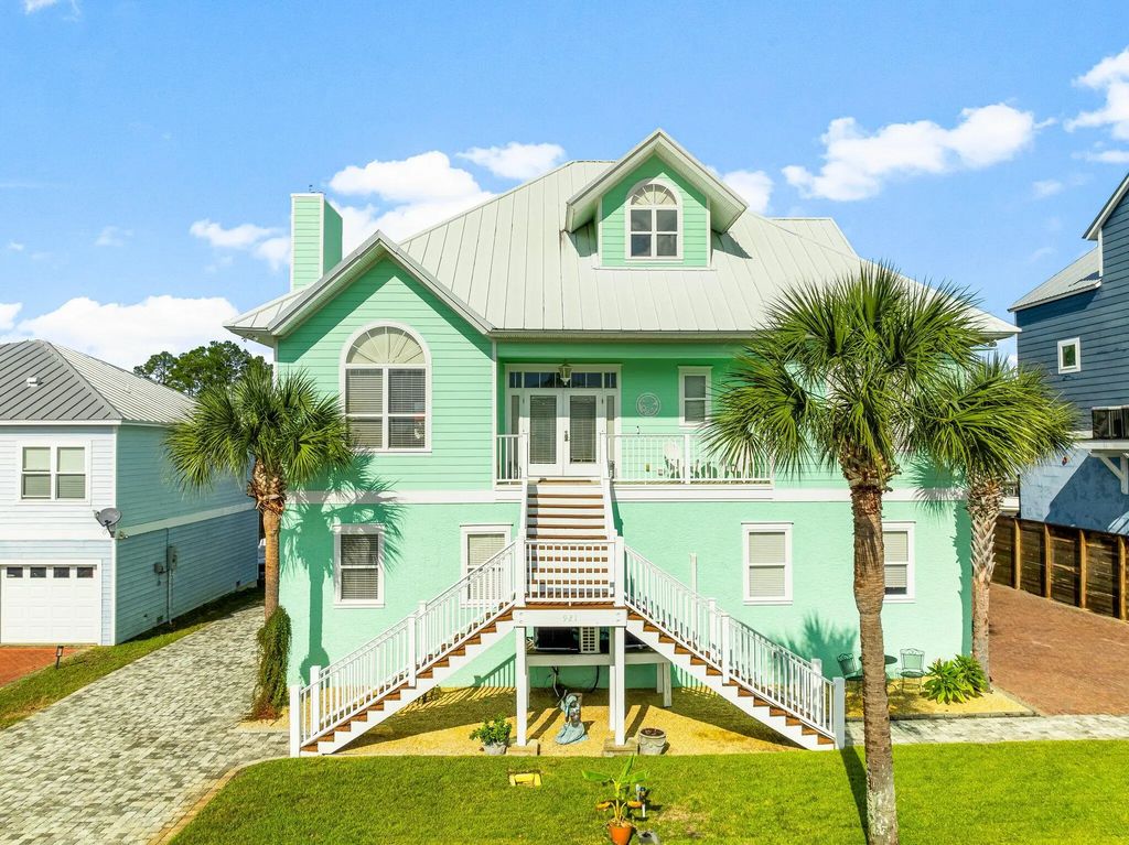 921 Lighthouse Lagoon Court, Panama City Beach