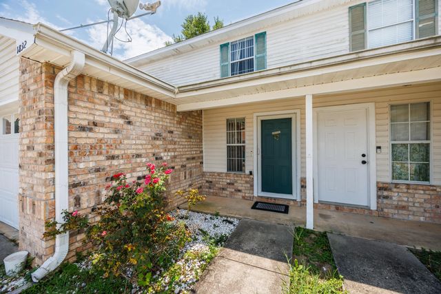 Photo of Listing #981395