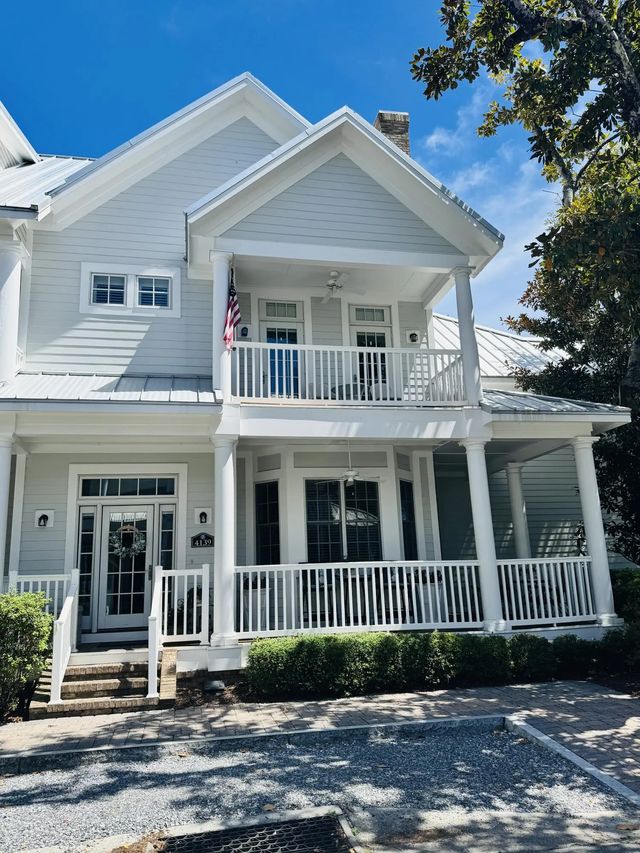 Photo of Listing #981359