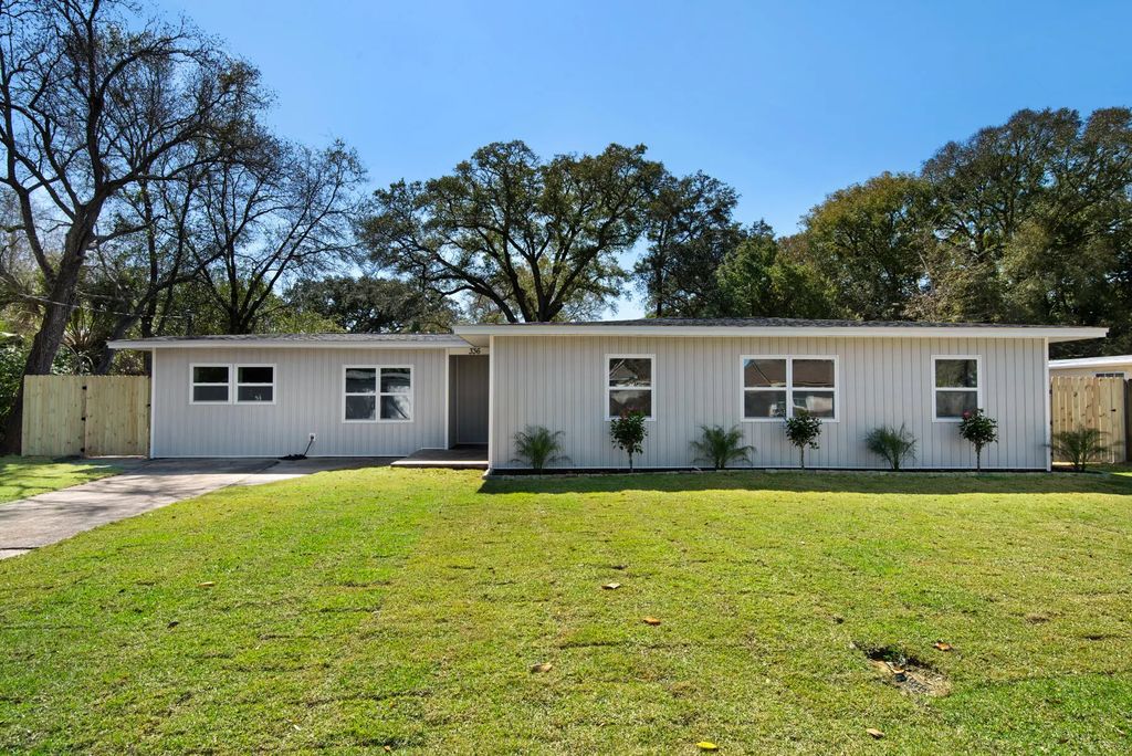 336 Se Hollywood Boulevard, Fort Walton Beach