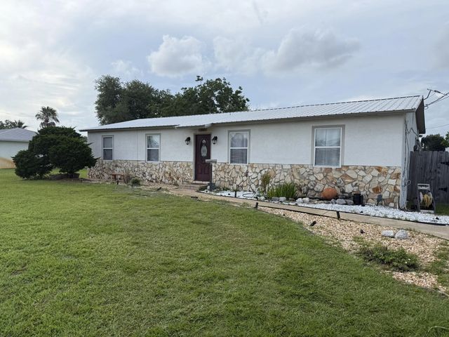 Photo of Listing #981558