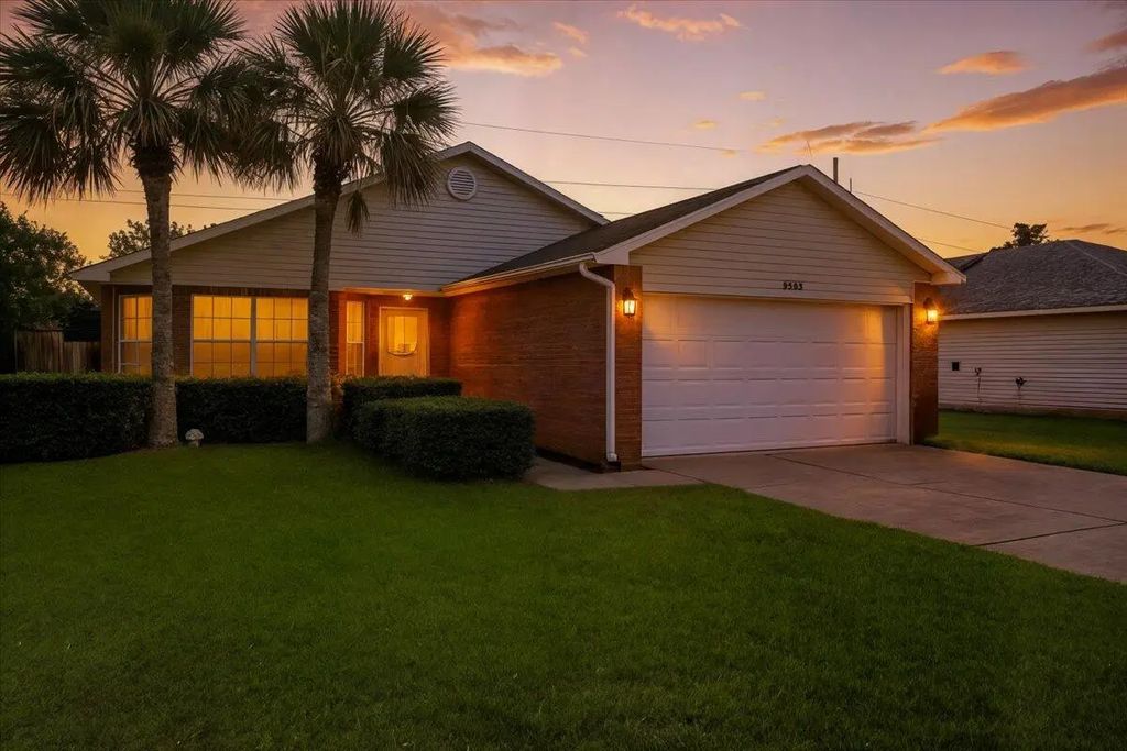 9503 Parker Place Drive, Navarre
