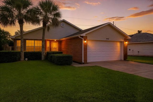 Photo of Listing #982876