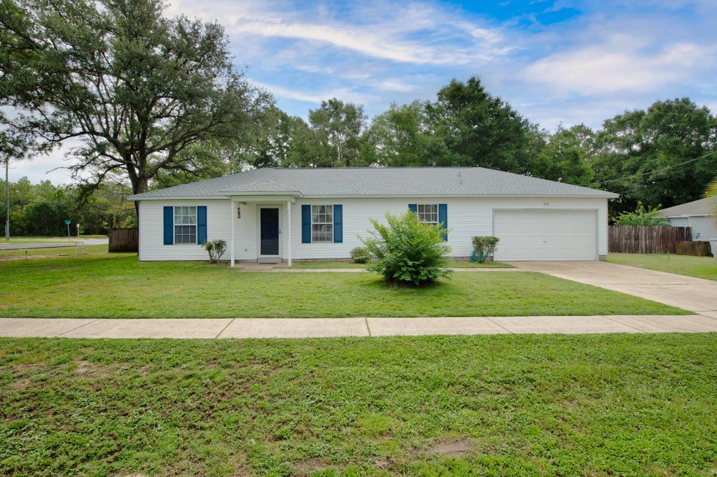 3616 George Lane, Navarre
