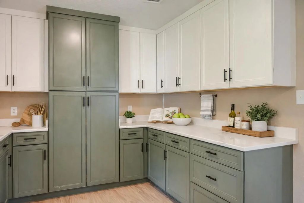 5593 Galaxy Drive, Crestview