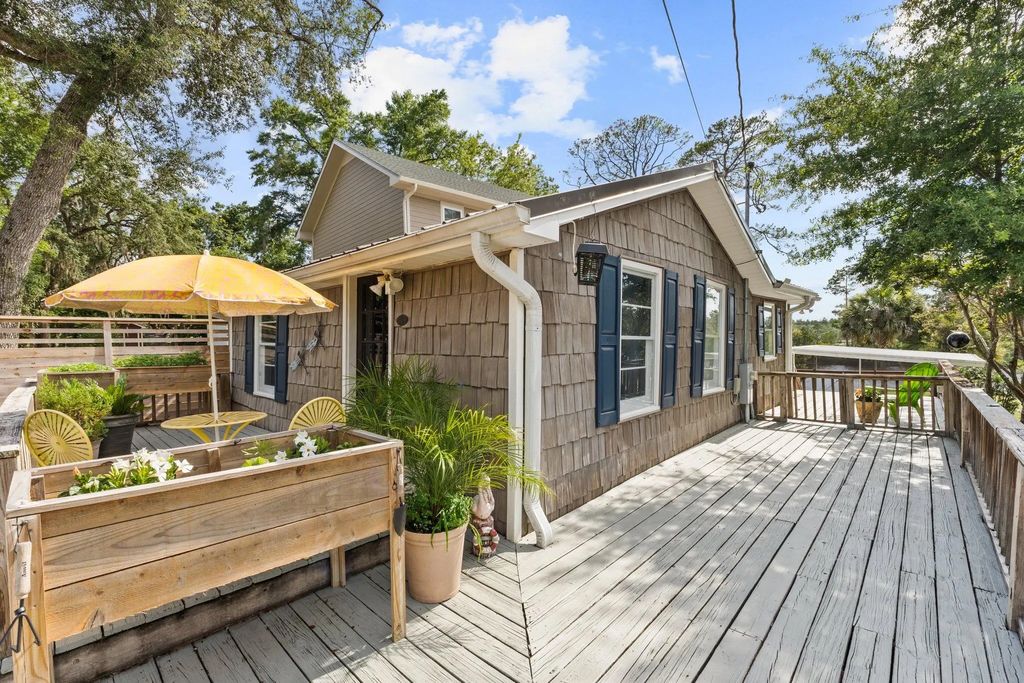 9717 S Burnt Mill Creek Road, Southport